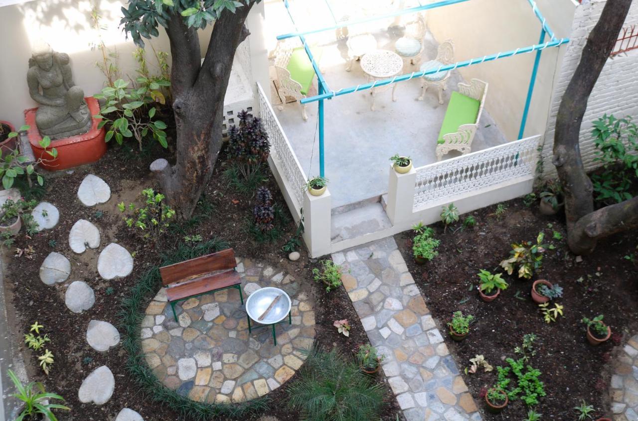 فندق Mango Tree Courtyard دهرادون المظهر الخارجي الصورة